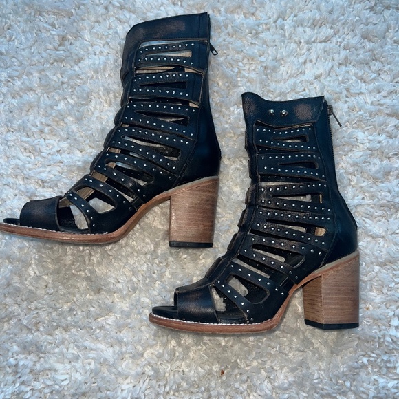 Freebird by Steven Shoes - Lotus FreeBird